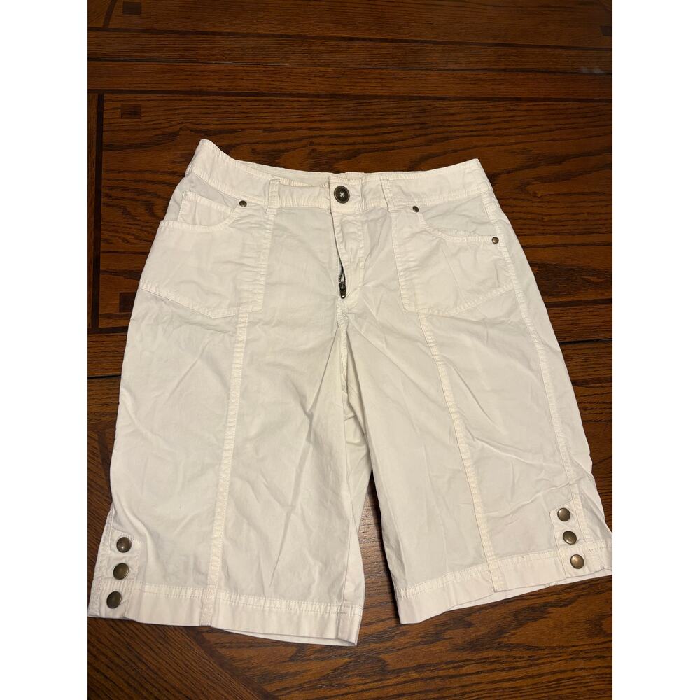 Women's Size 12 White Mid-Length Shorts by George & Martha